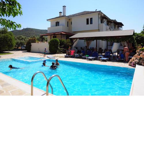 Palirria Hotel & Studios