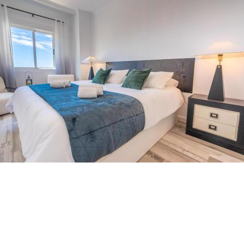 Panamanian Blue Sea View Flat