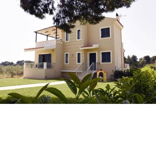 Panelma Villa Tranquil Coastal Retreat in Zacharo