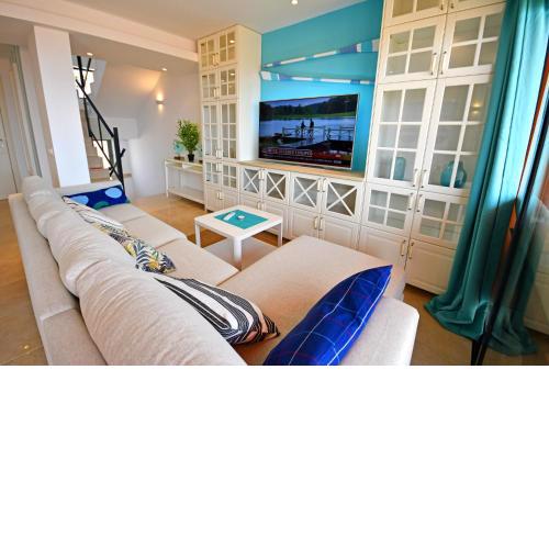 Panorama Blue