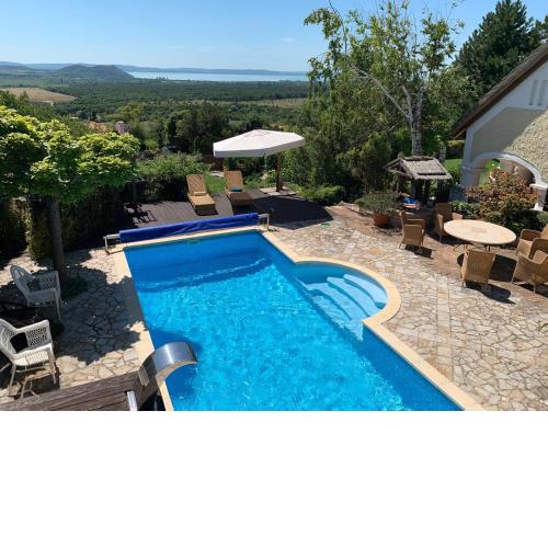 Panorama Pool Residence