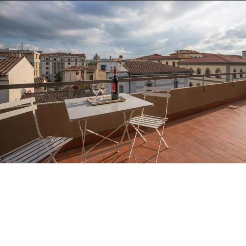 Panoramic Elegant Apartment Near the Center