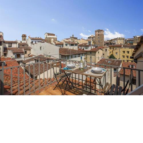 Panoramic loft with terrace near Ponte Vecchio