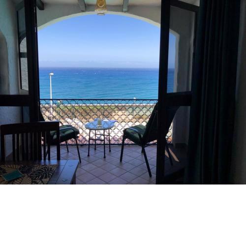 Panoramic Ocean View Apartment