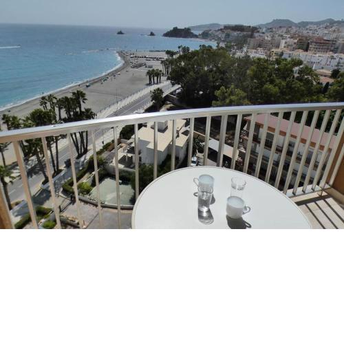 Panoramic Paradise, Oceanfront Oasis in Spain. w/ Air conditionner