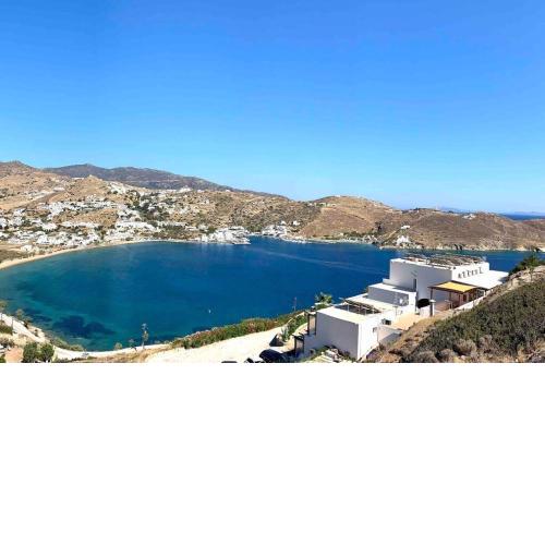 Panoramic port view apartment