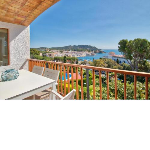 Panoramic Sea Views