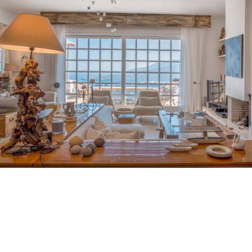 Panoramic, Spacious Villa with Pool & Stunning Views