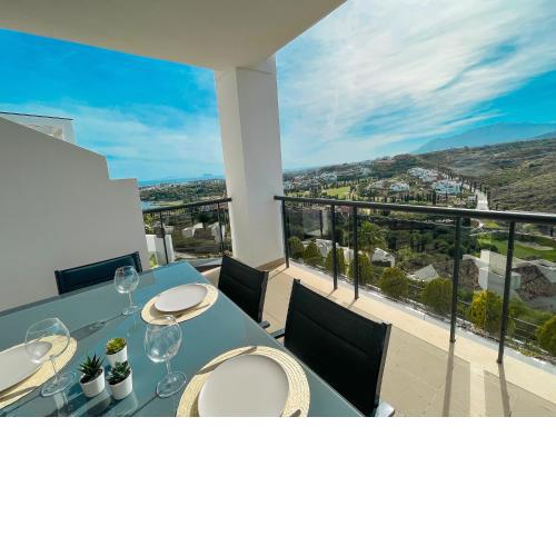 Panoramic view 2 bedroom Apt in Flamingos