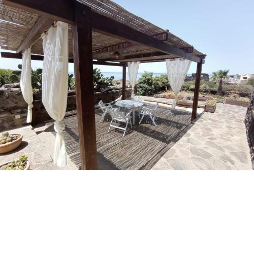 Pantelleria 4 passi dal mare