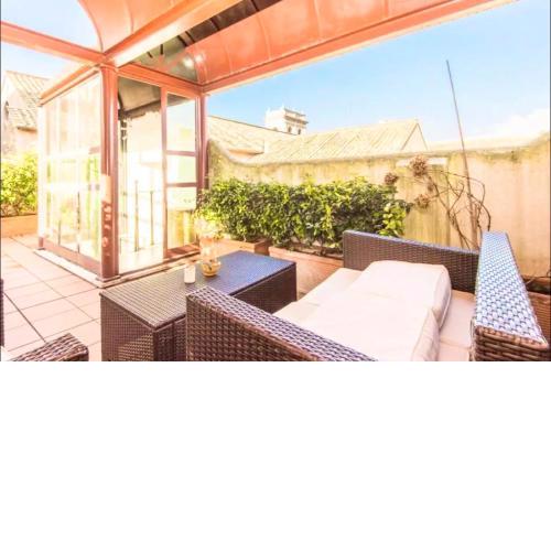 Pantheon Panoramic Rooftop Terrace Apartment