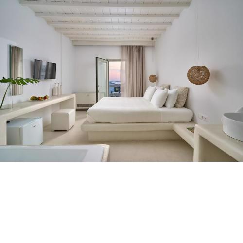 Paolas Τown Boutique Hotel