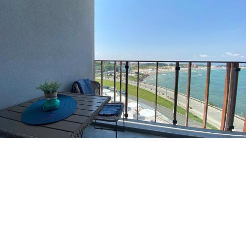 PARADISO 408 DESI Private Studio Nessebar