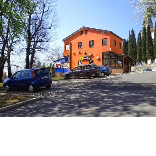 PARADISO APARTMENTS KOMEN