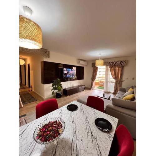 Paramount Luxury Hotel Apt In Madinaty