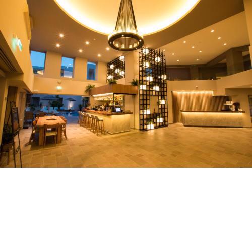 Parasol Luxury Hotel & Suites