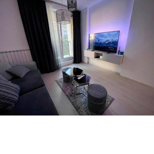 Paris luxury top centre Apt with office space