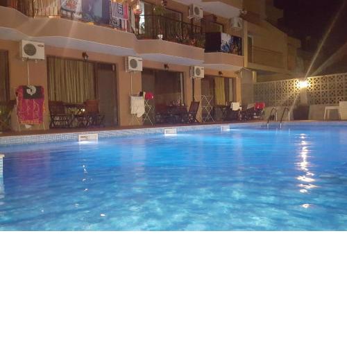 Park and pool Studio Apostolovi