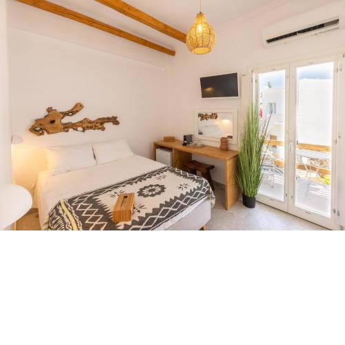 Parosquare Central Suites