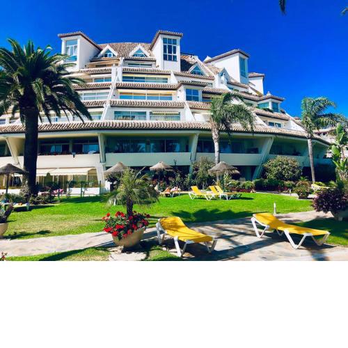 Parque Miraflores Nr. 218. Tennis & South-west seawiew