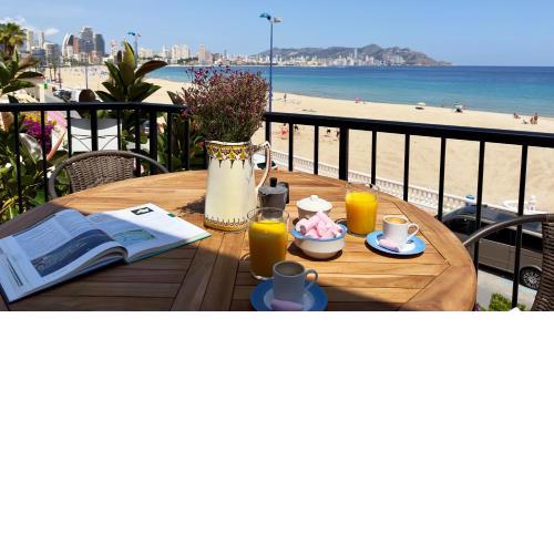 PARRALUE Beach front home