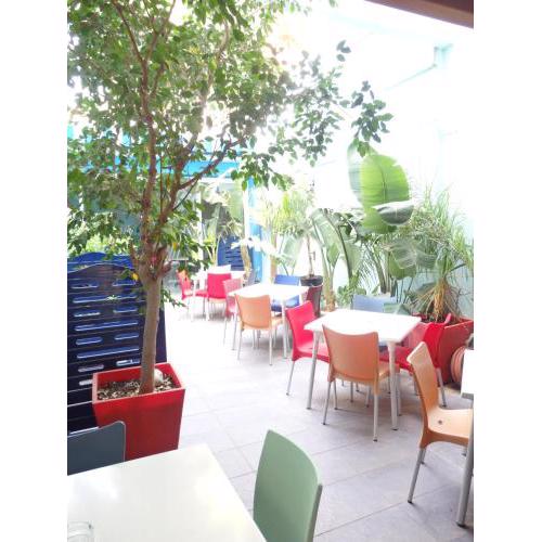 Parrots Sitges Hotel