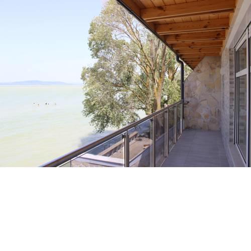 Parton Villa Apartments