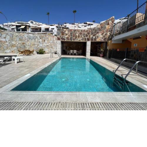 Patalavaca Pool & beach View