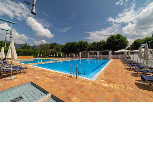 Patio 15 - Pools, tennis and water sports