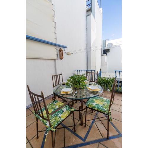 Patio asiático en el centro de Sevilla