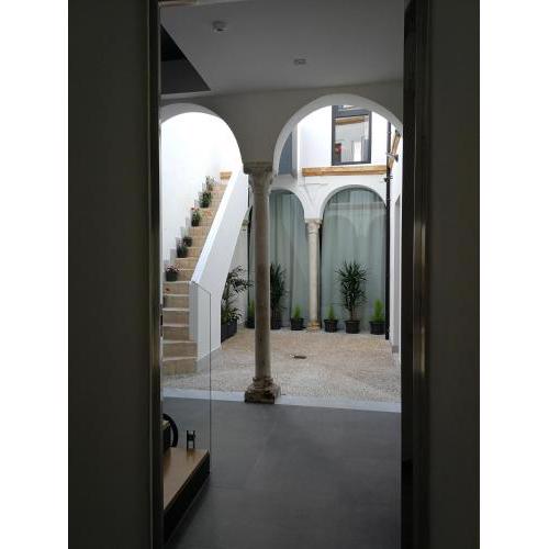 Patio de la Escalera - Agustín Moreno 46