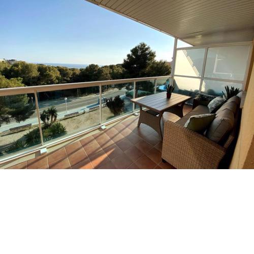 Peaceful apartment with Sea View and parking in Cap Salou