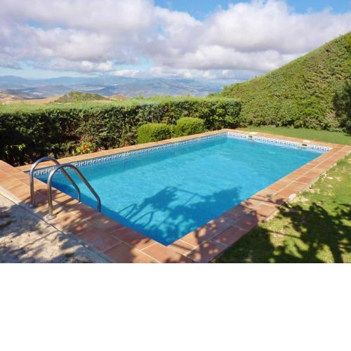 Peaceful Cottage in La Joya with Private Pool