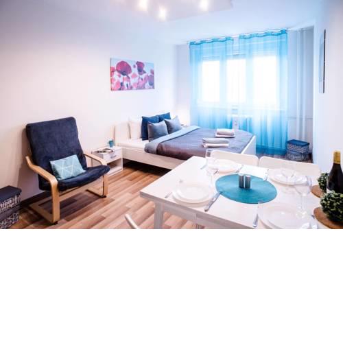 Peaceful, cozy and new apartment with balcony
