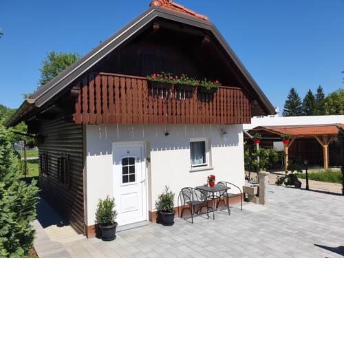 Peaceful Little House in Ljubljana pr Bašc