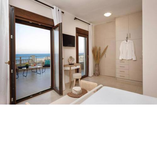 "Peach" - Sea View Maisonette by Sky Hill resorts