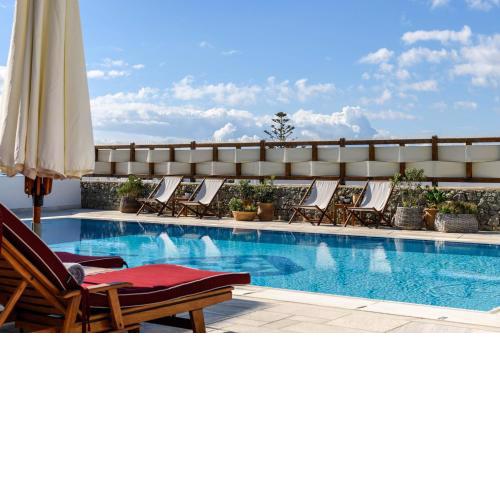 Pelican Bay Hotel