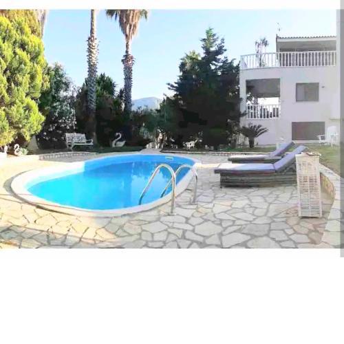 Peloponnese Guesthouse 12pax