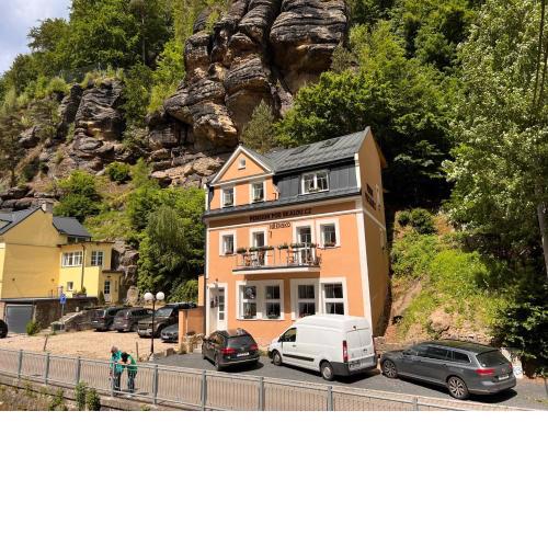 PENSION POD SKALOU