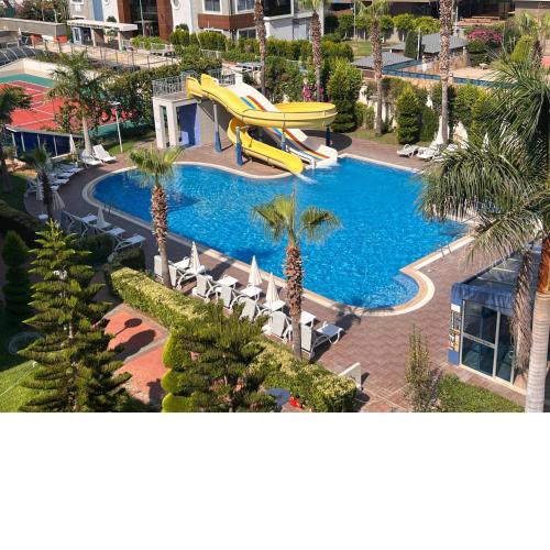 Penthouse 4 bedrooms, 1 living room, to the sea 7 minutes walk