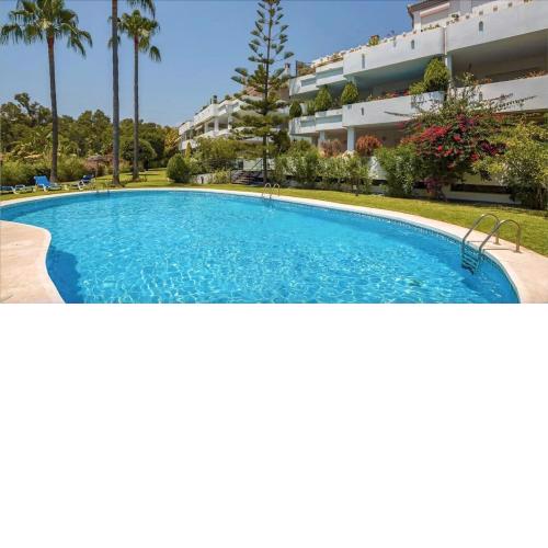 Penthouse Balcon de Puente Romano with Sea Views