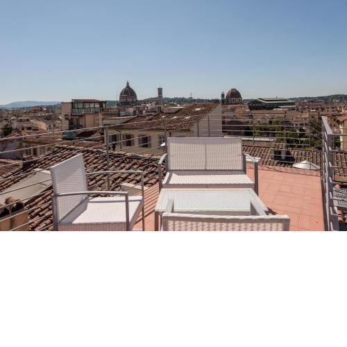 PENTHOUSE HILIFE amazing panoramic terrace of Florence -hosted by Sweetstay