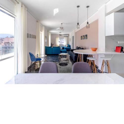 Penthouse in the heart of Athens / Koukaki area