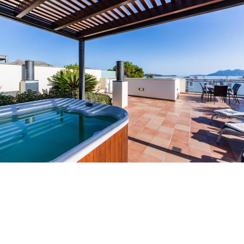 Penthouse La Nau By homevillas360