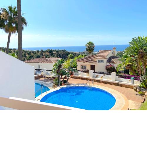 Penthouse with a panoramic view and 2 pools