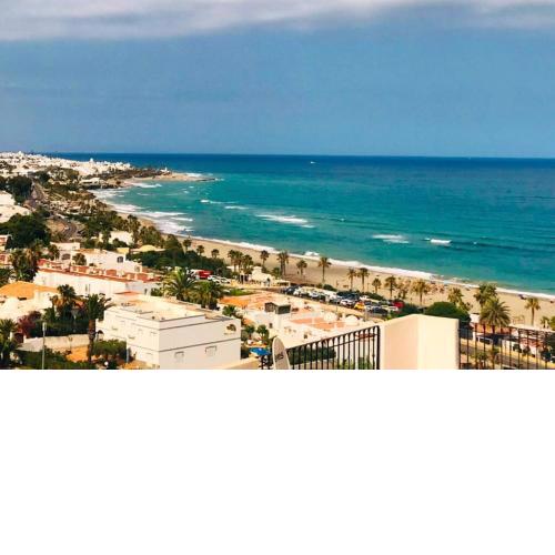 Penthouse with large terrace and roof solarium, with amazing sea views