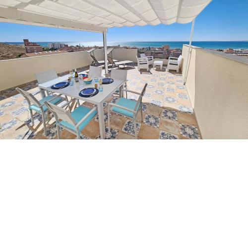 Penthouse with Panoramic View
