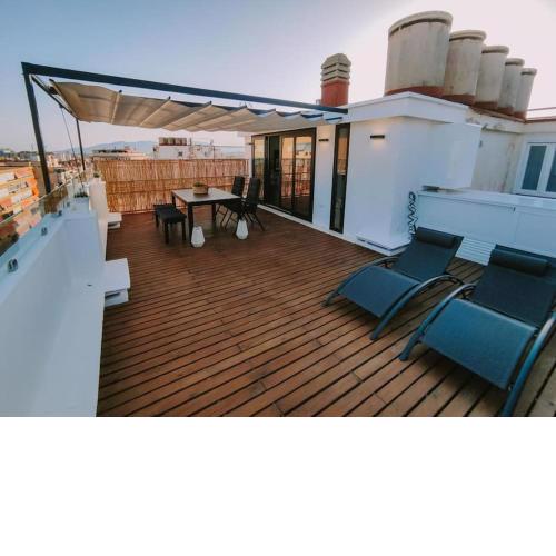PENTHOUSE WITH TERRACE AND VIEWS