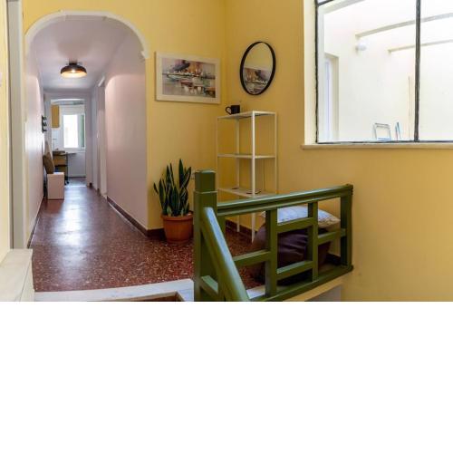 Penthouse wt private patio 1st floor 3 rooms 65sqm