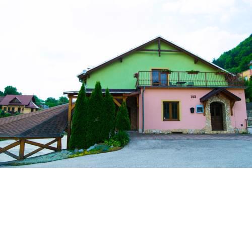 Penzión a pizzéria u Šujana